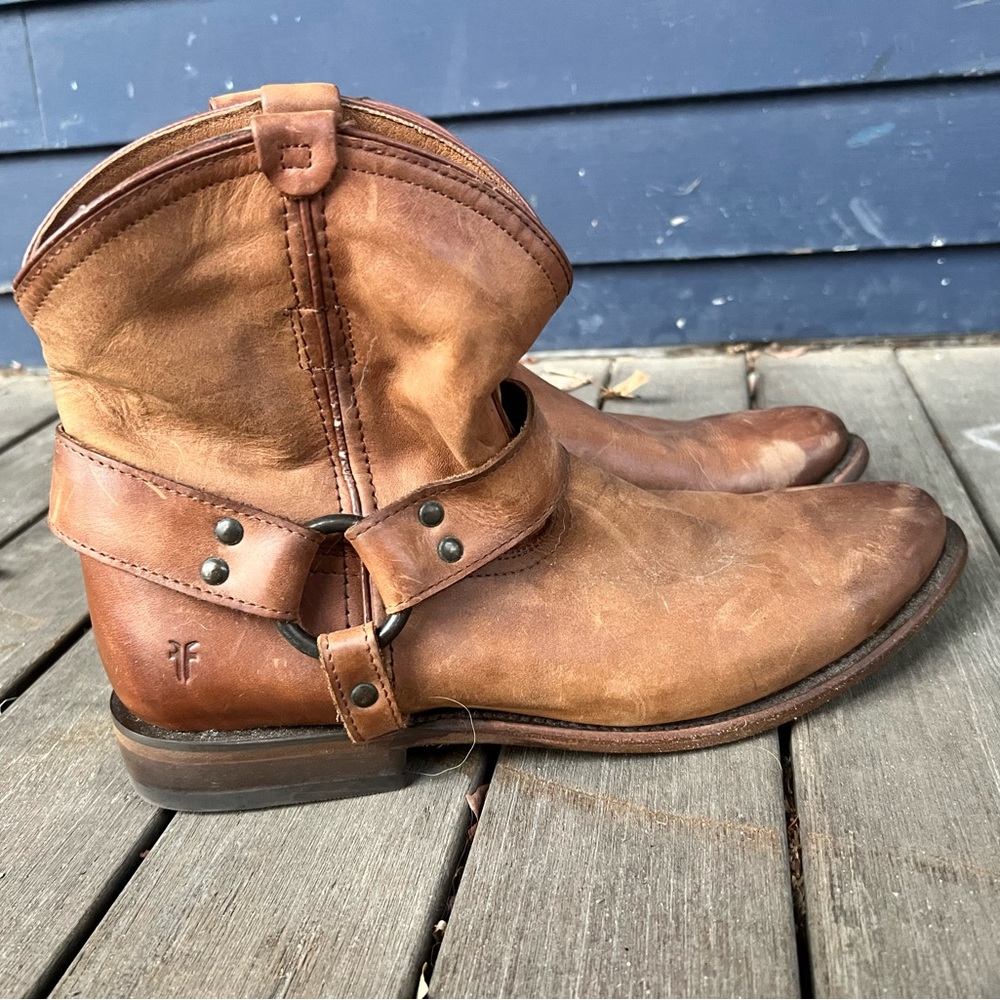 Frye Wyatt Harness Short- Never Worn Outside